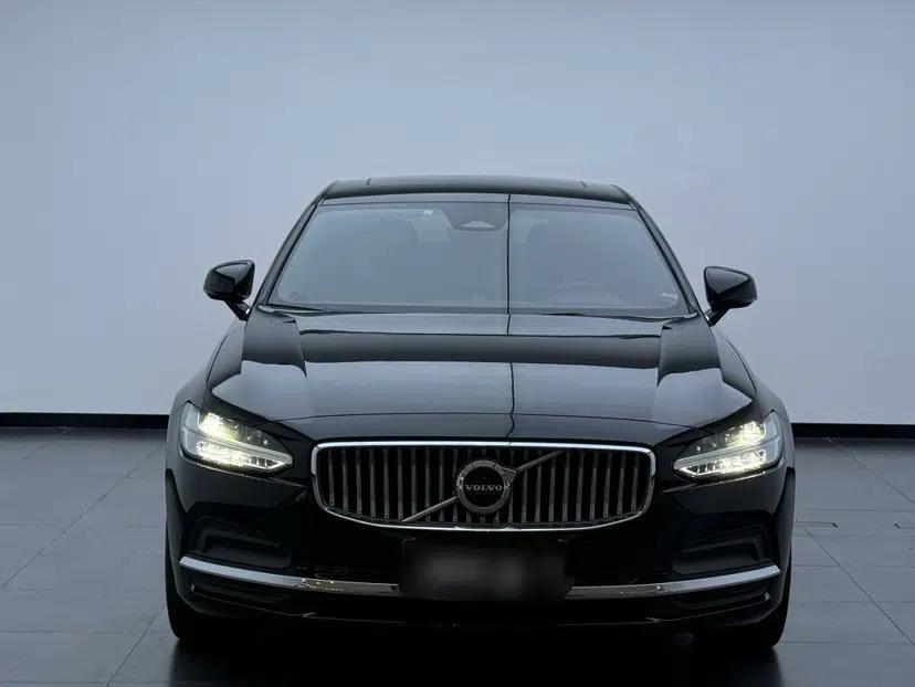 Volvo S90 2022 B5 Zhiyuan Luxury Edition — миниатюра 15