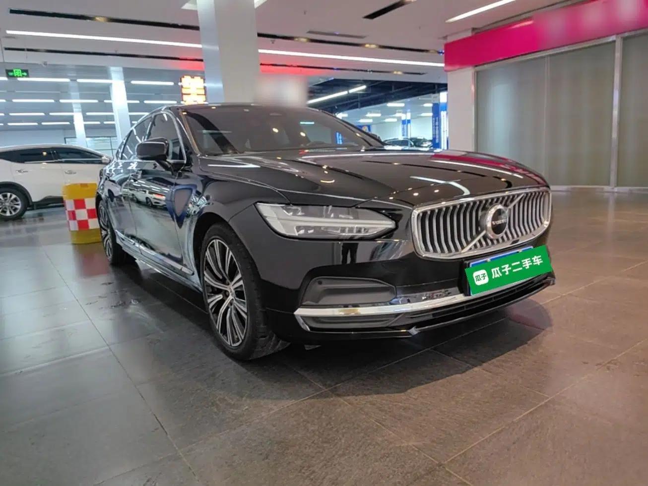 Volvo S90 2022 B5 Zhiyuan Luxury Edition — миниатюра 3