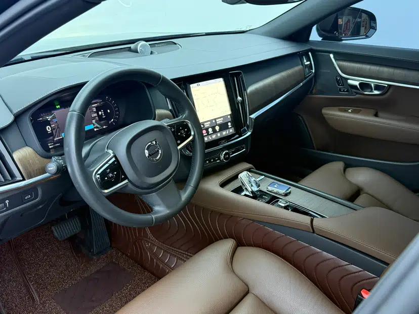 Volvo S90 2022 B5 Zhiyuan Luxury Edition — миниатюра 33
