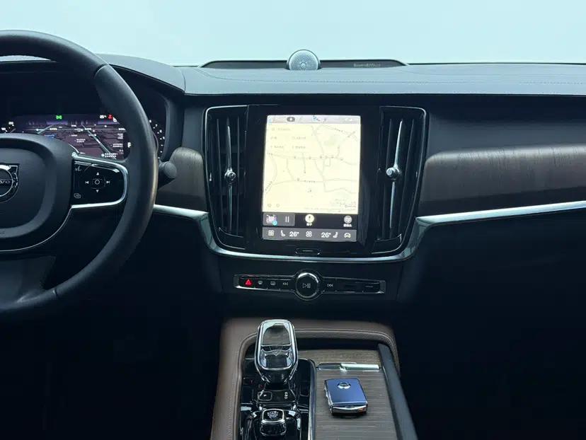Volvo S90 2022 B5 Zhiyuan Luxury Edition — миниатюра 39