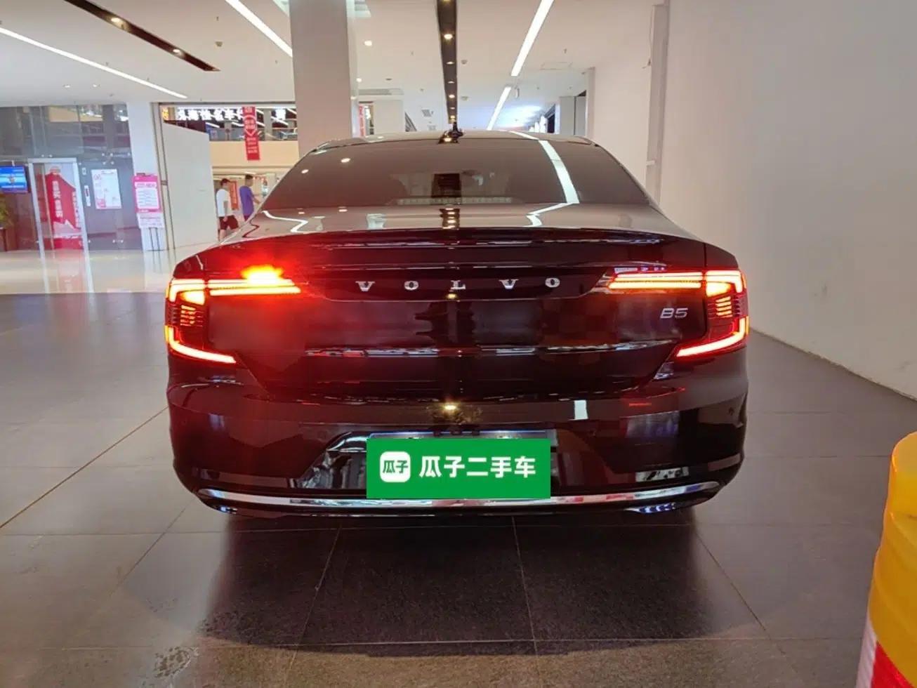 Volvo S90 2022 B5 Zhiyuan Luxury Edition — миниатюра 5