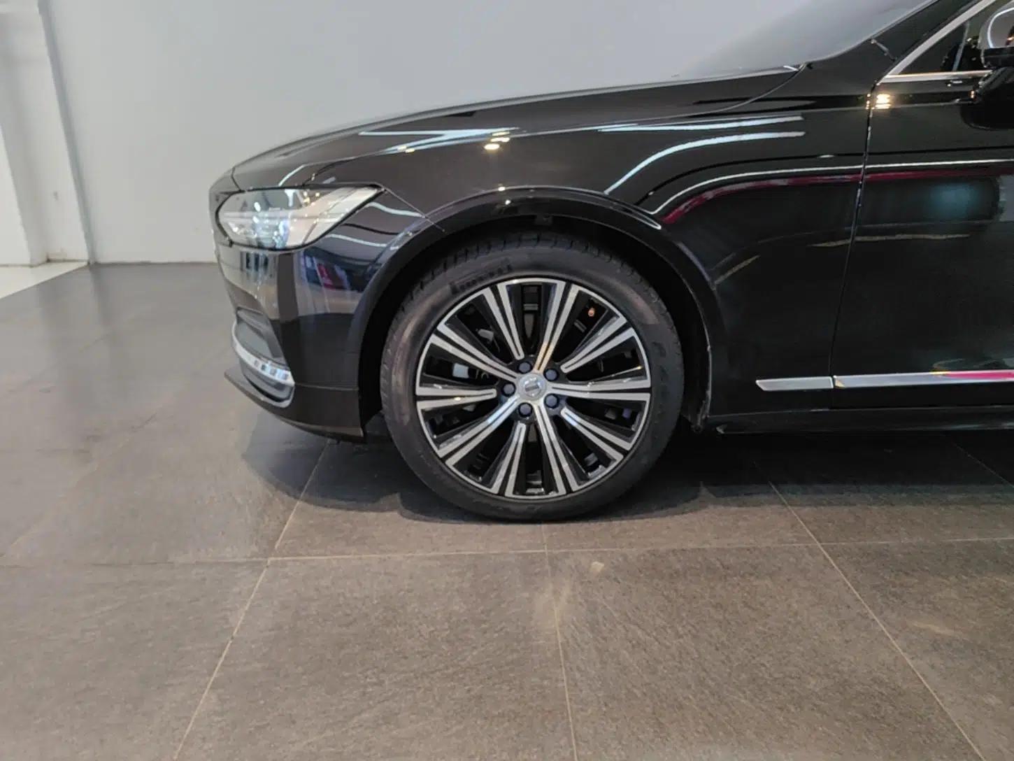 Volvo S90 2022 B5 Zhiyuan Luxury Edition — миниатюра 10