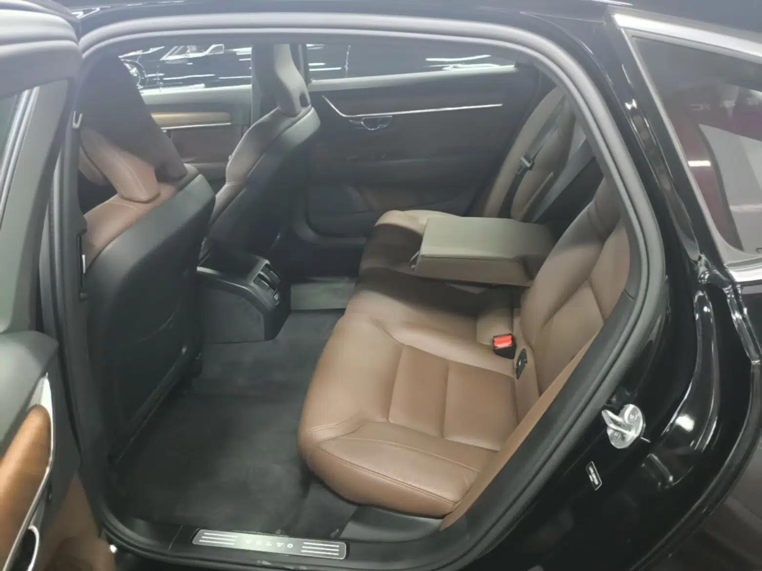Volvo S90 2024 B5 Zhiyi Luxury Edition — миниатюра 20