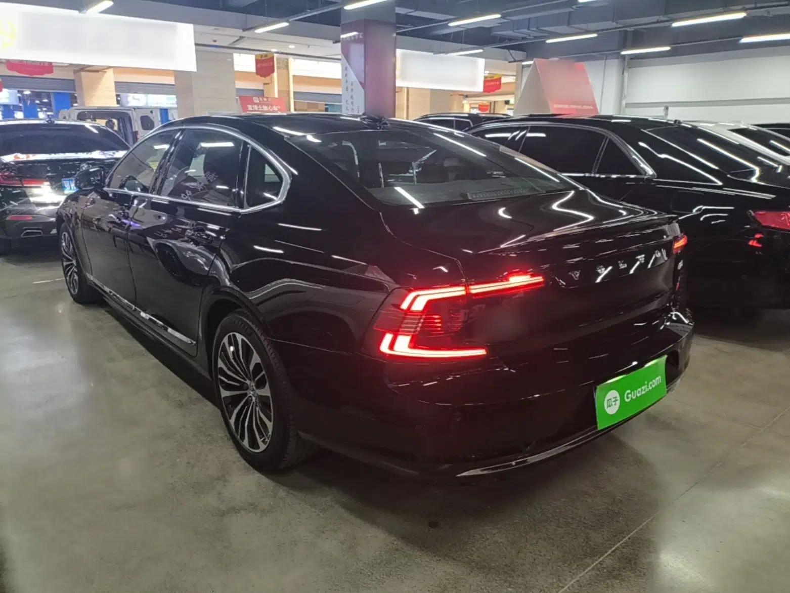 Volvo S90 2024 B5 Zhiyi Luxury Edition — миниатюра 4