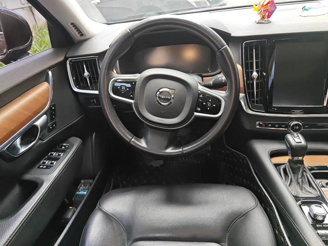 Volvo S90 2018 T5 Zhiya Edition — миниатюра 10