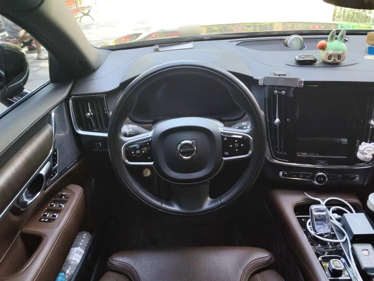 Volvo S90 2022 B5 Zhiya Luxury Edition — миниатюра 10