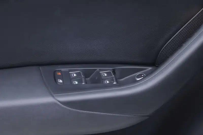 Audi Q3 2015 35 TFSI quattro Technology Edition — миниатюра 15