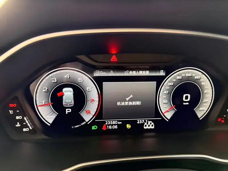 Audi Q3 2023 35 TFSI Fashion Dynamic Edition — миниатюра 9