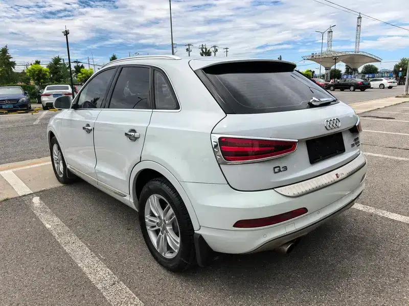 Audi Q3 2015 35 TFSI quattro Technology Edition — миниатюра 4