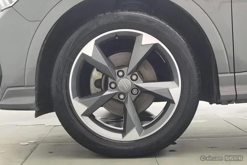 Audi Q3 2020 35 TFSI Fashion Dynamic Edition — миниатюра 8
