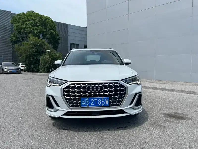 Audi Q3 2024 35 TFSI Fashion Dynamic Edition — миниатюра 2