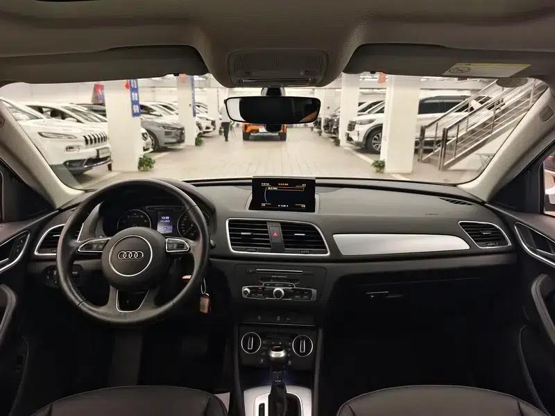 Audi Q3 2018 30th Anniversary Edition 35 TFSI Fashion Model — миниатюра 7