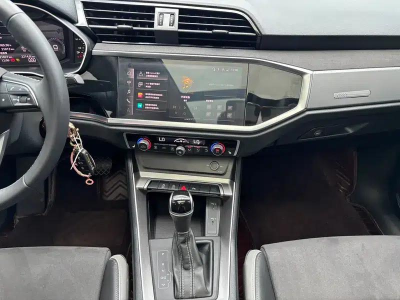 Audi Q3 2022 35 TFSI Progressive Dynamic — миниатюра 9