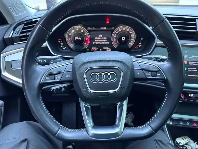 Audi Q3 2022 35 TFSI Fashion Dynamic Edition — миниатюра 13