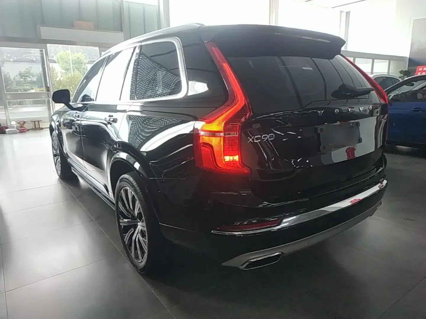 Volvo XC90 2021 B6 Zhiyi Luxury Edition 7-Seater — миниатюра 4