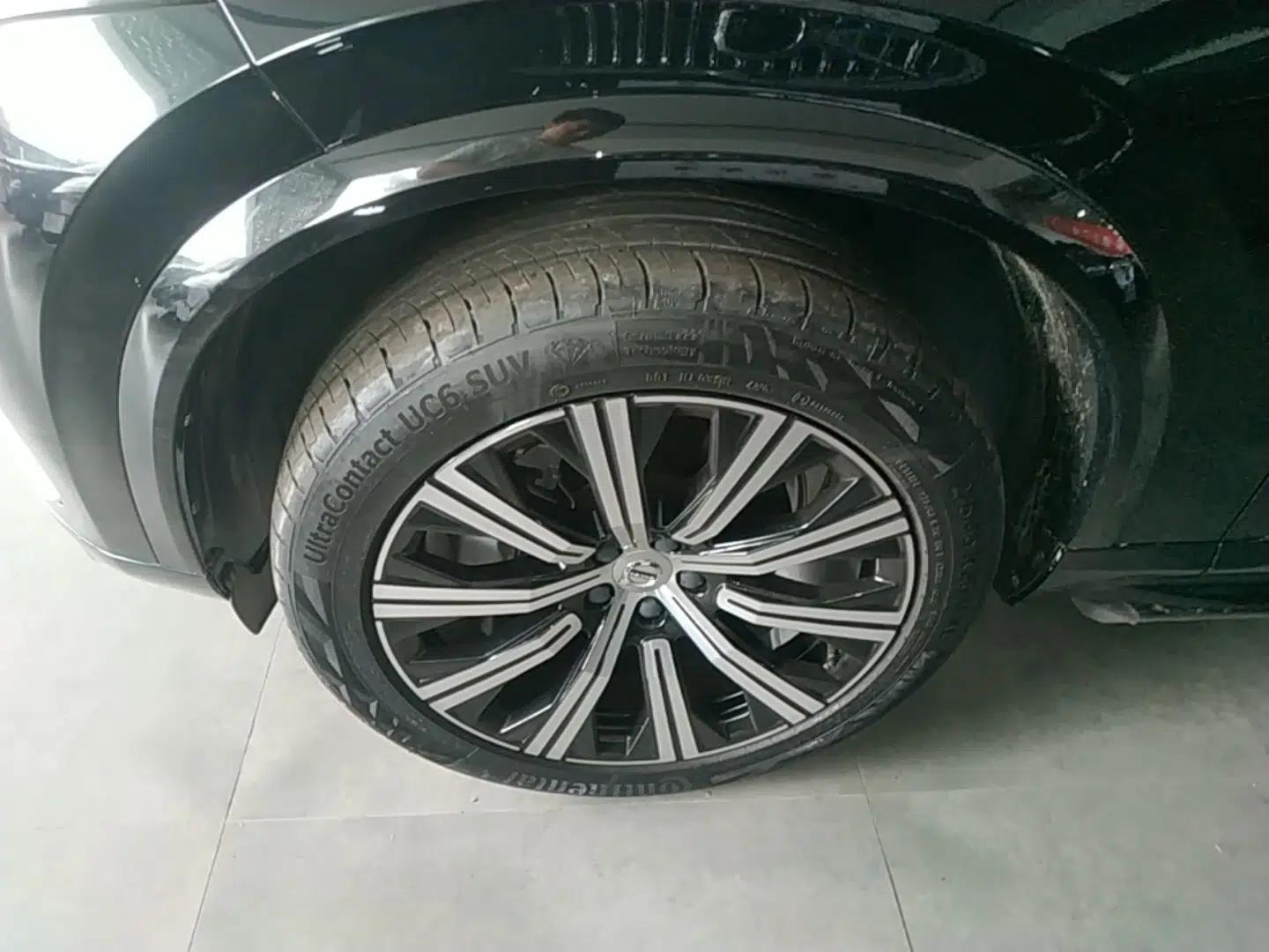Volvo XC90 2021 B6 Zhiyi Luxury Edition 7-Seater — миниатюра 10