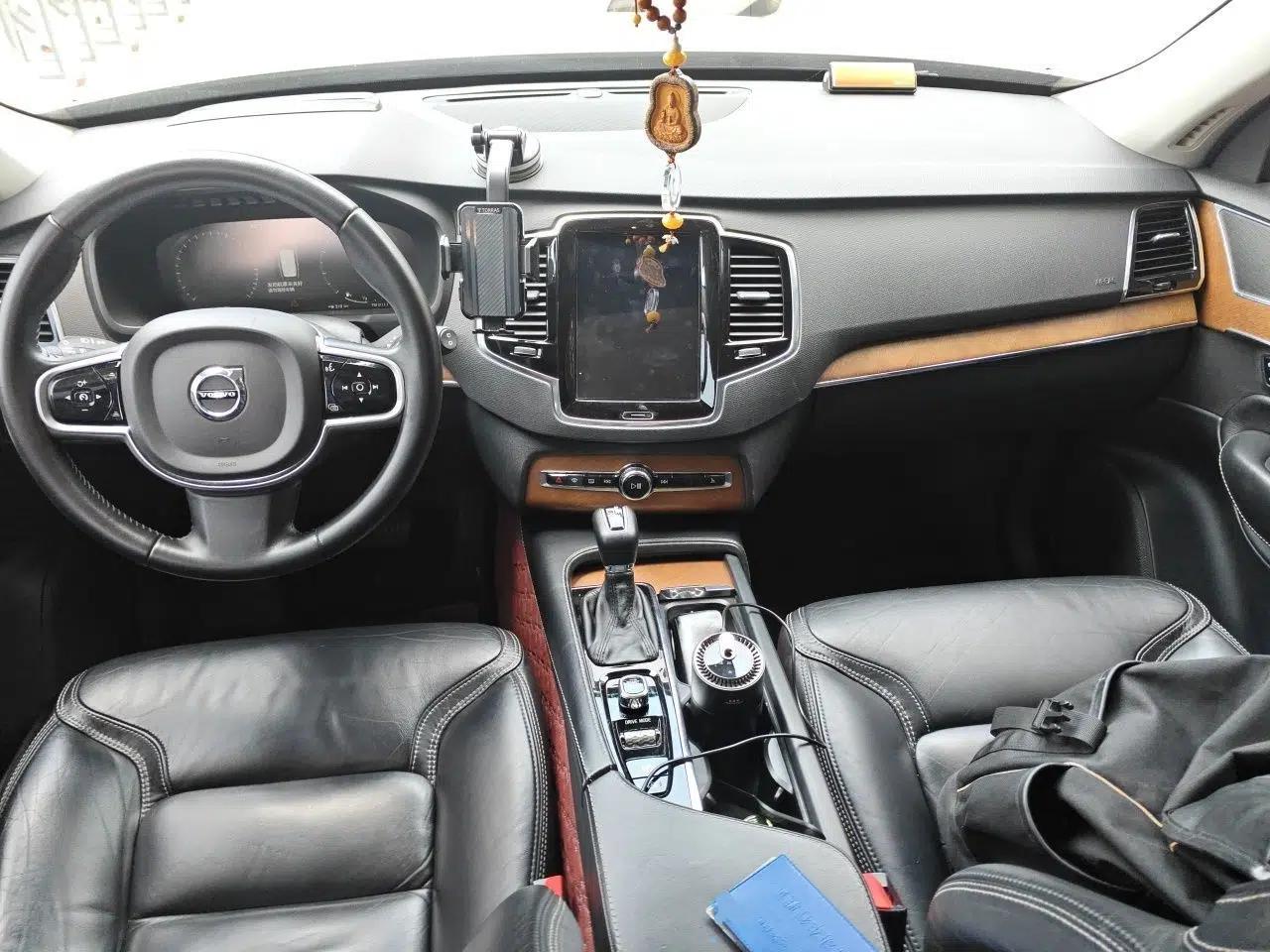 Volvo XC90 2018 T6 Zhiya Edition 7-seater — миниатюра 9