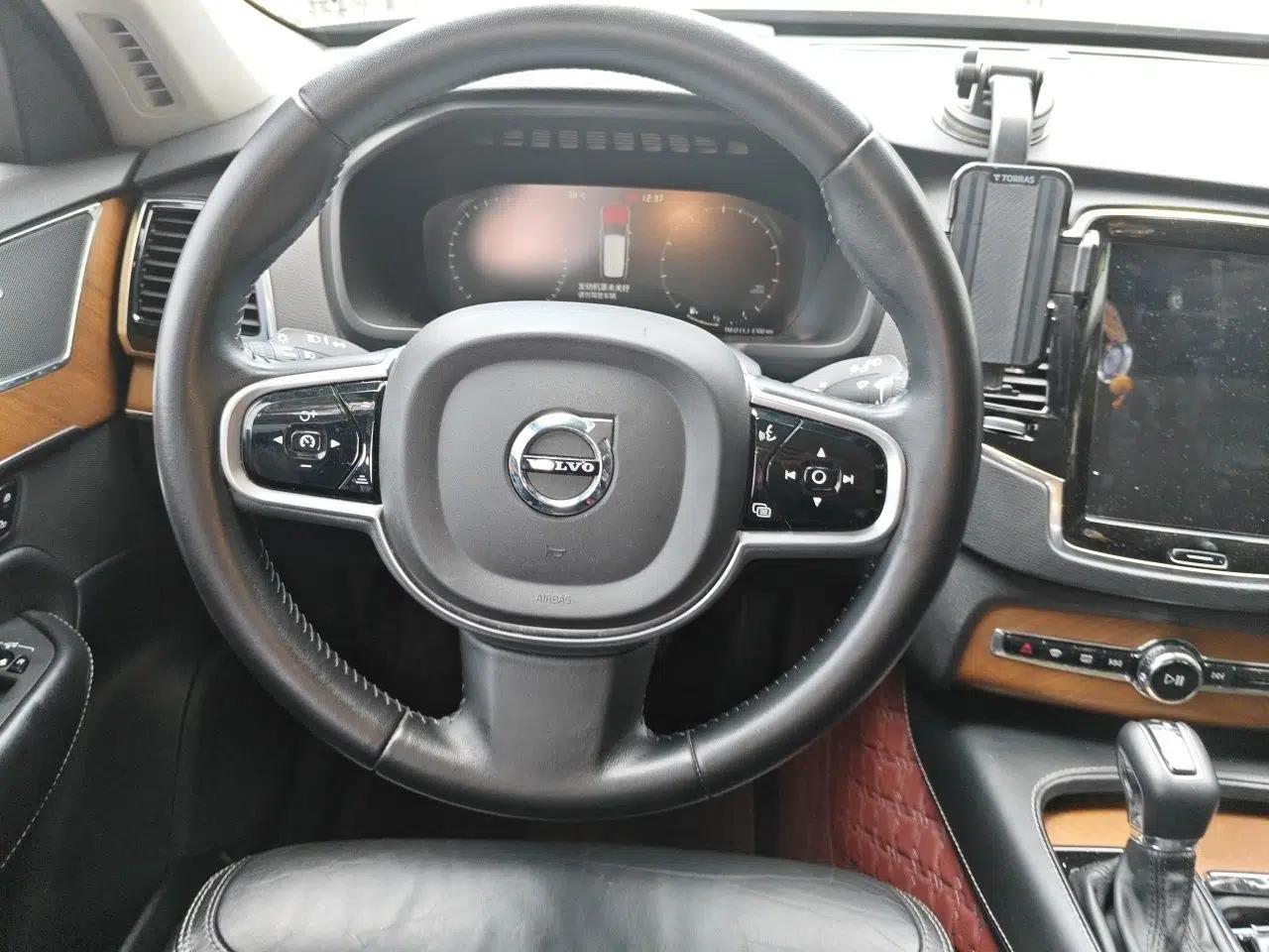 Volvo XC90 2018 T6 Zhiya Edition 7-seater — миниатюра 10