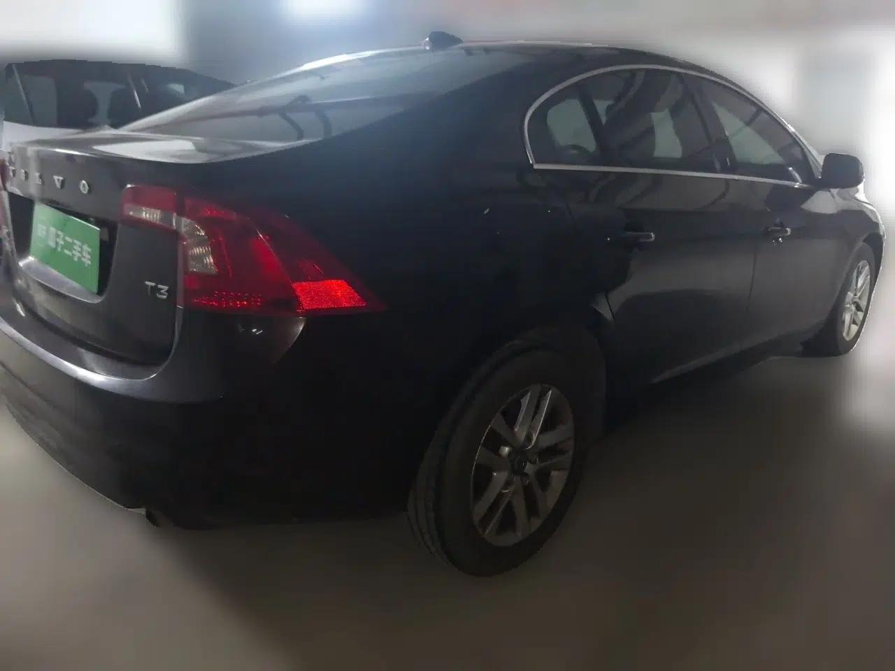 Volvo S60 2017 S60L T3 Smart Upgrade Edition — миниатюра 6