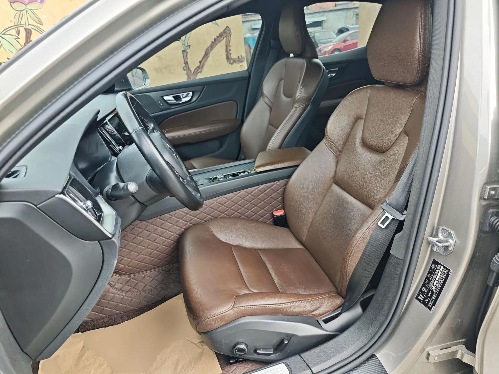 Volvo S60 2021 T4 Zhiyi Luxury Edition — миниатюра 22