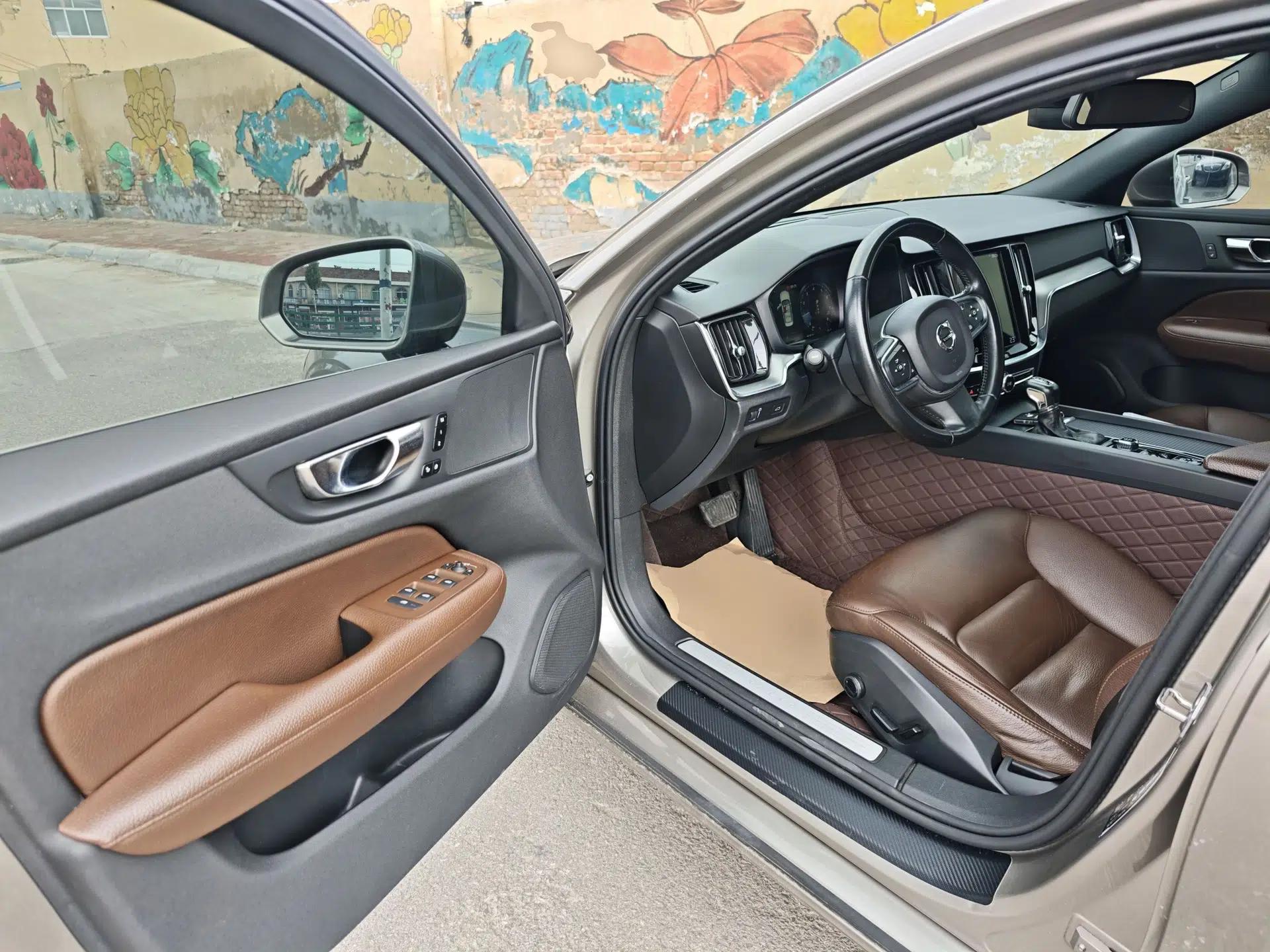 Volvo S60 2021 T4 Zhiyi Luxury Edition — миниатюра 23
