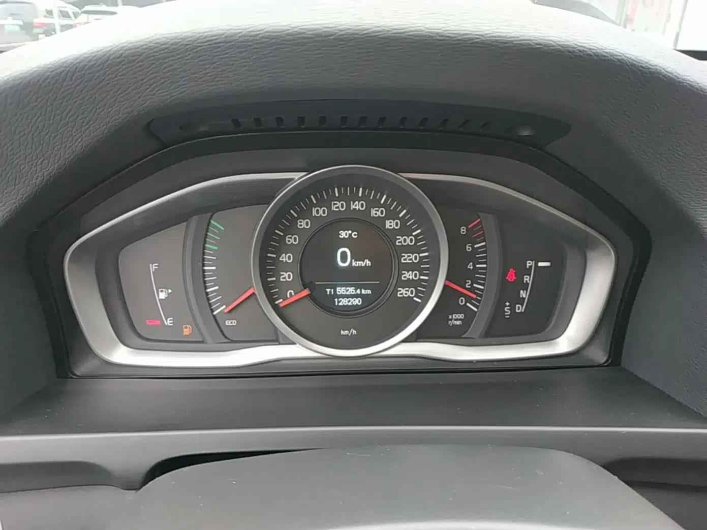 Volvo S60 2018 S60L T3 Smart Progress Edition — миниатюра 14