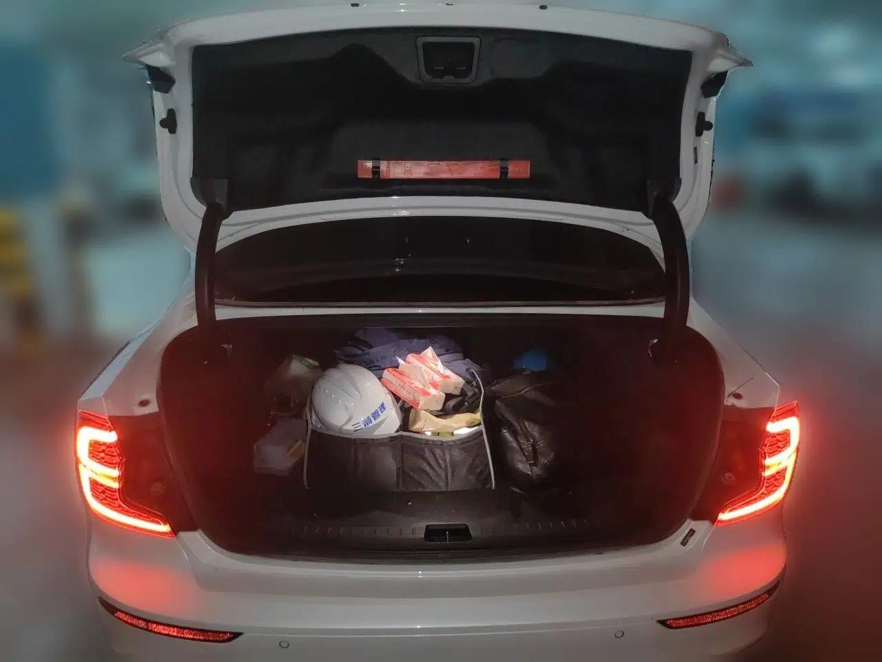 Volvo S60 2023 B4 Zhiyi Luxury Edition — миниатюра 19