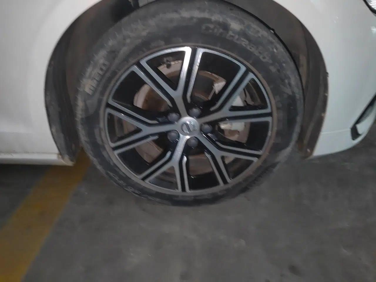 Volvo S60 2023 B4 Zhiyi Luxury Edition — миниатюра 8