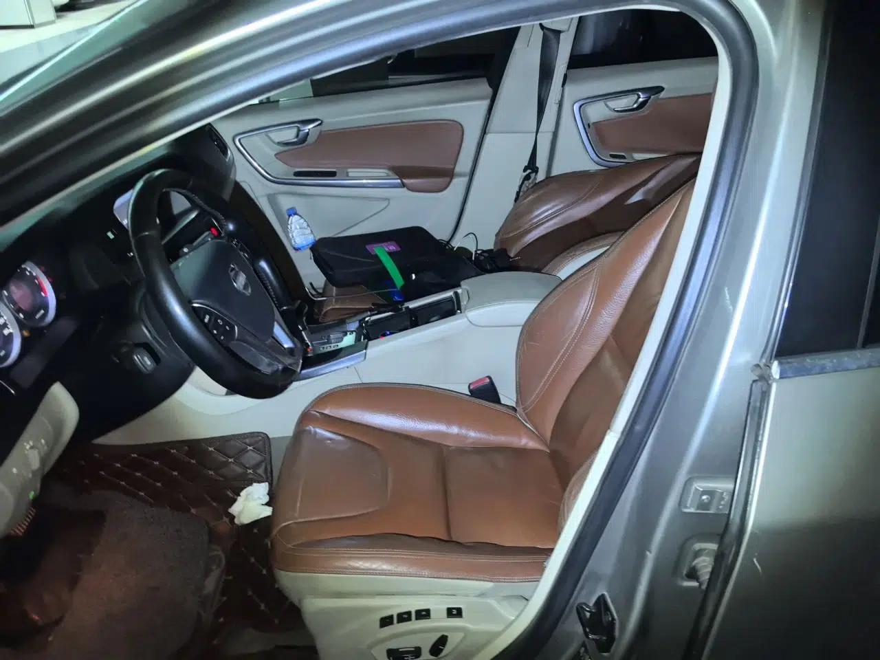 Volvo S60 2012 T5 Zhiya Edition — миниатюра 15