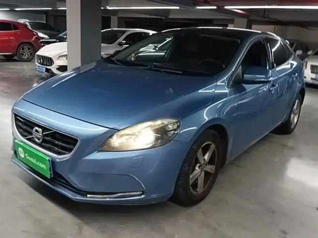 Volvo V40 2016 T3 Zhiyi Edition