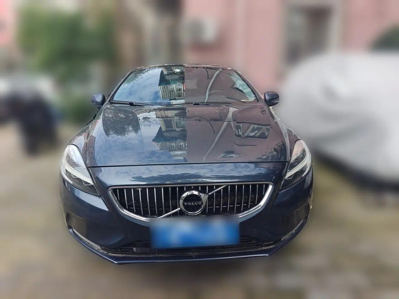 Volvo V40 2017 T3 Zhiya Edition — миниатюра 2