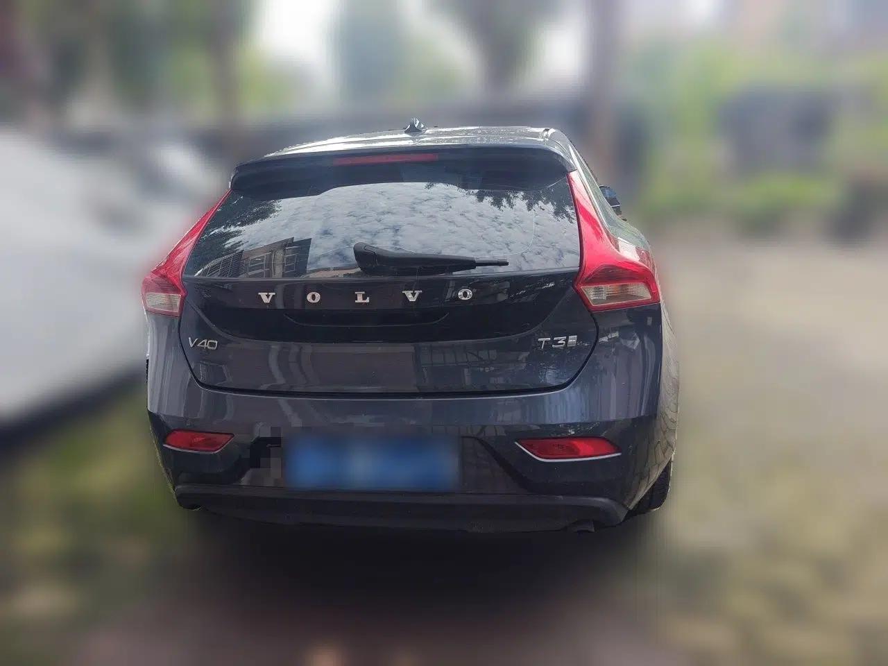 Volvo V40 2017 T3 Zhiya Edition — миниатюра 3