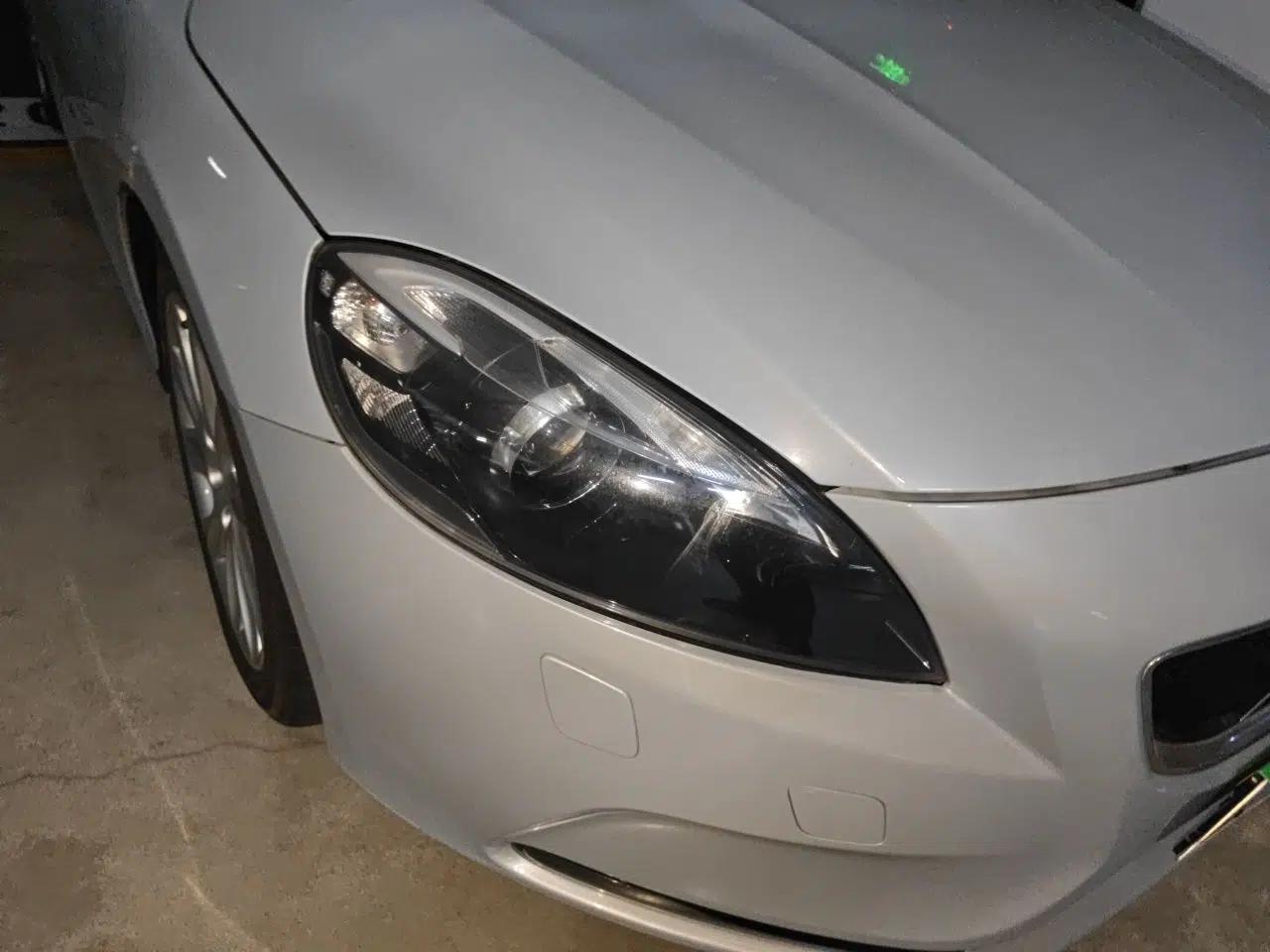 Volvo V40 2015 1.6T Zhiyi Edition — миниатюра 7