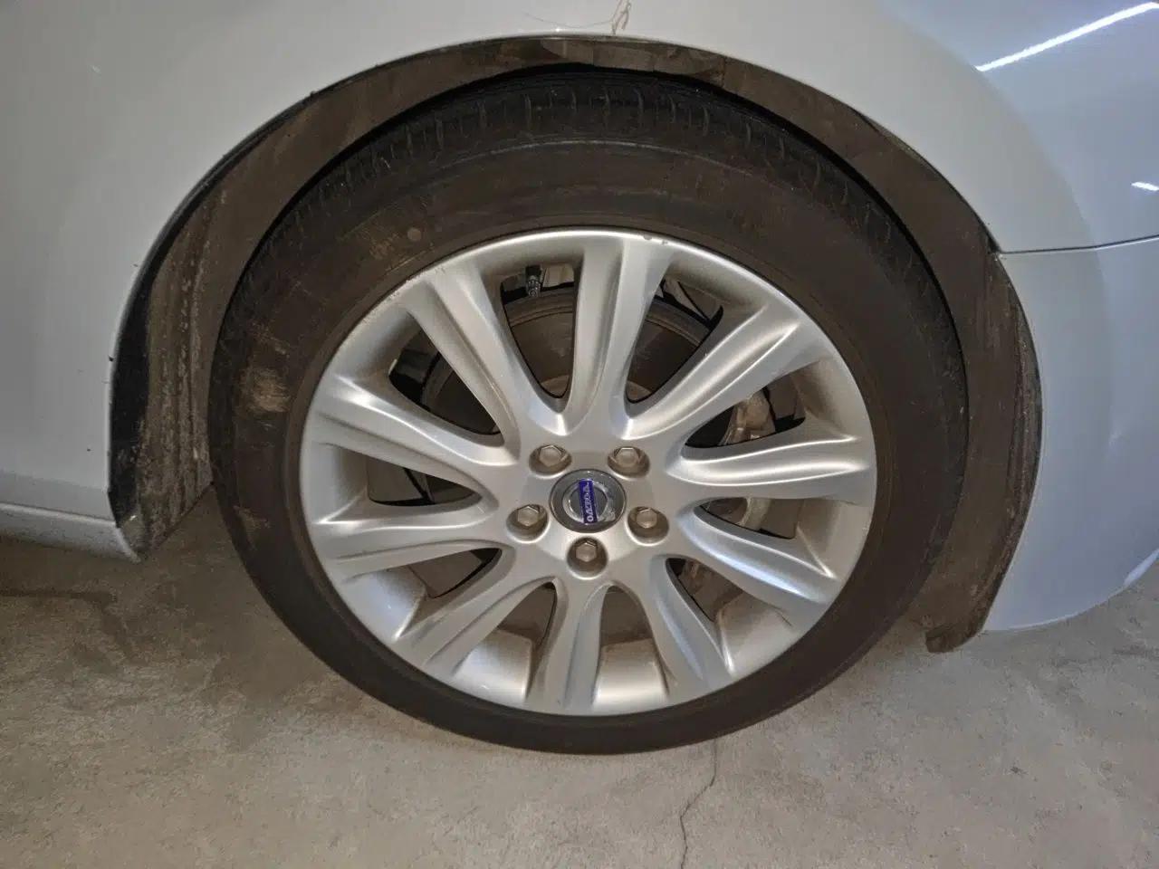 Volvo V40 2015 1.6T Zhiyi Edition — миниатюра 8