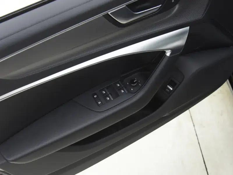 Audi A6L 2022 45 TFSI Premium Dynamic Edition — миниатюра 28