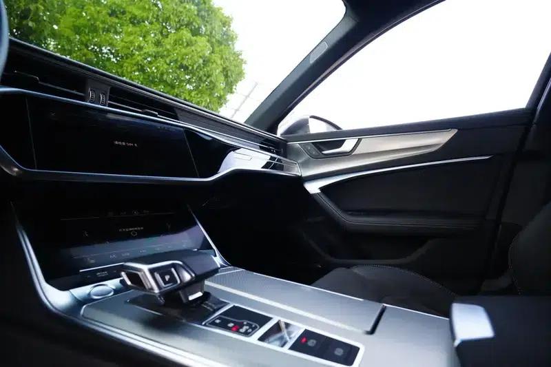 Audi A6L 2020 55 TFSI quattro Premium Dynamic Edition — миниатюра 14