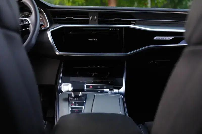 Audi A6L 2020 55 TFSI quattro Premium Dynamic Edition — миниатюра 15