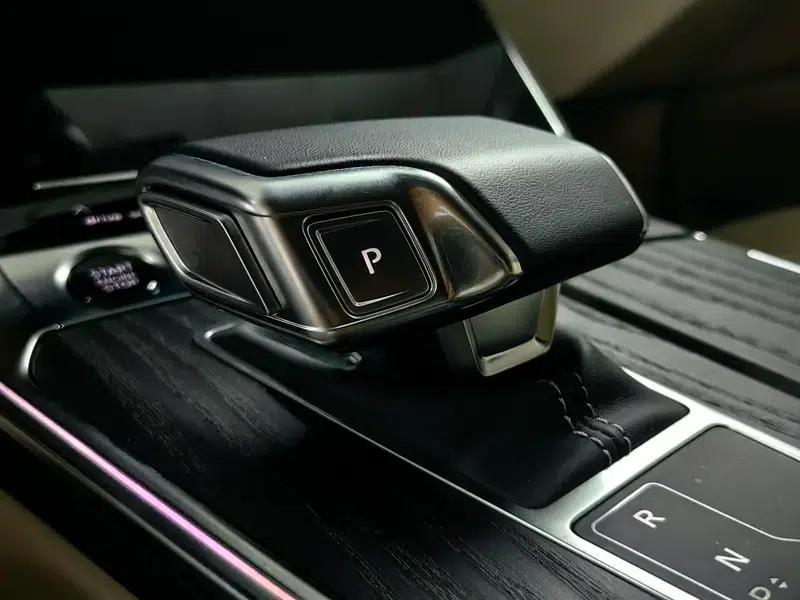 Audi A6L 2025 55 TFSI quattro Flagship Dynamic Edition — миниатюра 19