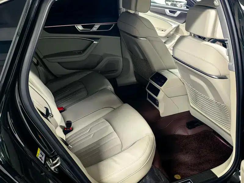 Audi A6L 2025 55 TFSI quattro Flagship Dynamic Edition — миниатюра 23