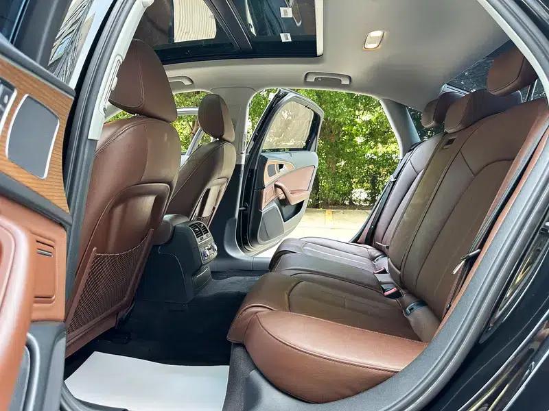 Audi A6L 2018 30th Anniversary Edition 30 FSI Fashion Model — миниатюра 14