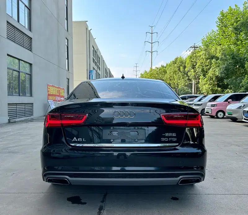 Audi A6L 2018 30th Anniversary Edition 30 FSI Fashion Model — миниатюра 6