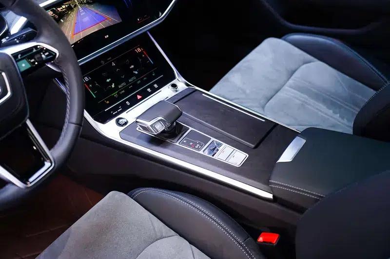 Audi A6L 2023 40 TFSI Luxury Elegance — миниатюра 9
