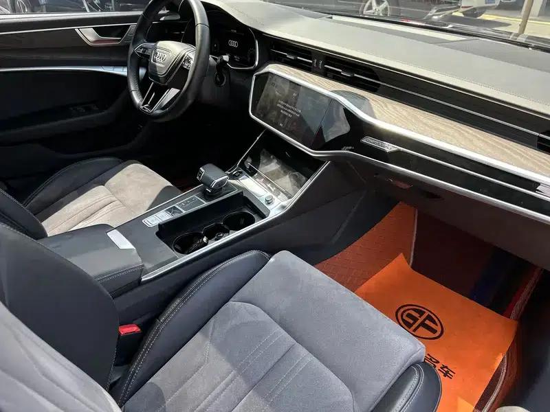Audi A6L 2023 Facelift 45 TFSI quattro Premium Dynamic Edition — миниатюра 17