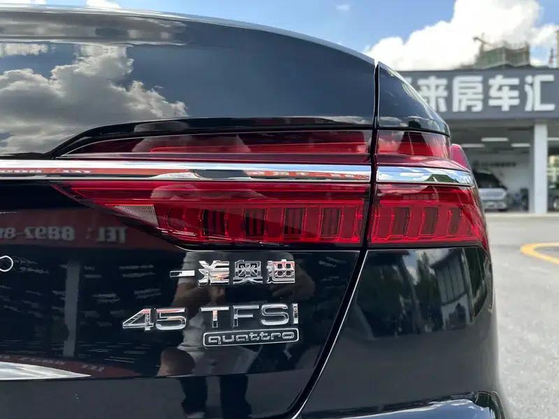 Audi A6L 2023 Facelift 45 TFSI quattro Premium Dynamic Edition — миниатюра 8