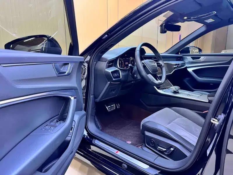Audi A6L 2023 Facelift 45 TFSI Dynamic Edition — миниатюра 13