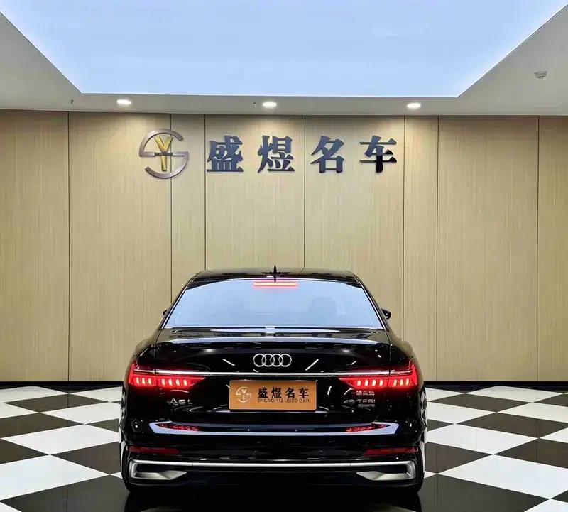 Audi A6L 2023 Facelift 45 TFSI Dynamic Edition — миниатюра 3