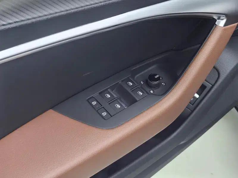 Audi A6L 2021 40 TFSI Luxury Elegance — миниатюра 27