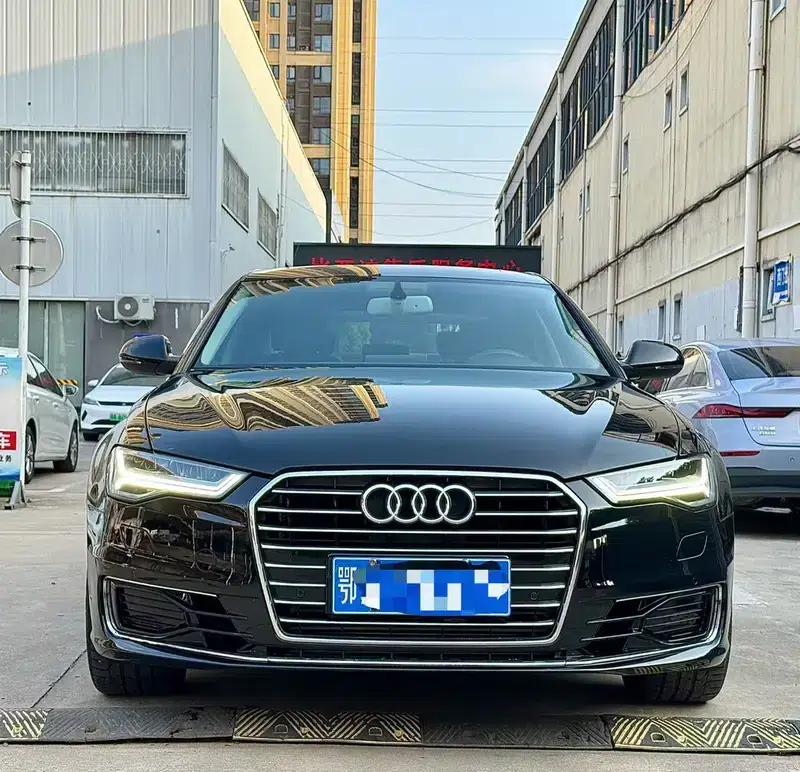 Audi A6L 2018 30th Anniversary Edition 35 TFSI Fashion Model — миниатюра 2