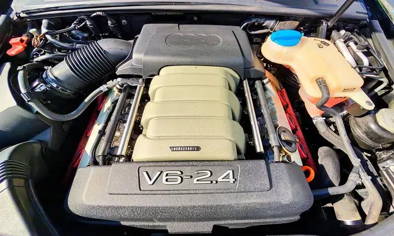 Audi A6L 2011 2.4L Comfort — миниатюра 9