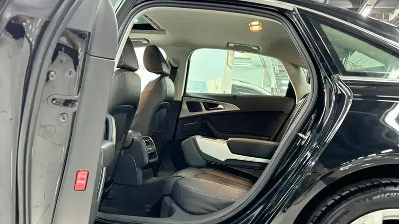 Audi A6L 2018 30th Anniversary Edition 35 TFSI Fashion Model — миниатюра 9